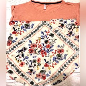 Xhilaration. Size XS. Beaut blouse with amazing floral detail and pink on top
